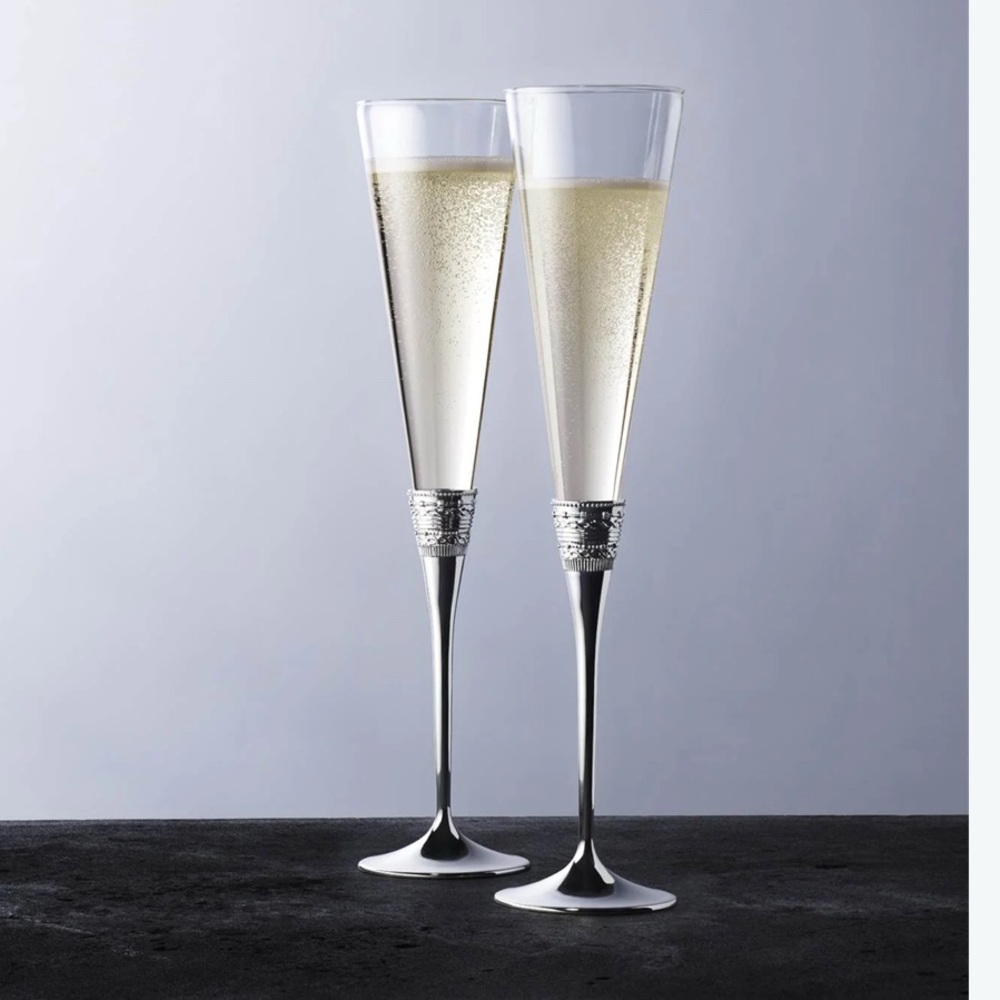 2 VERA WANG x WEDGEWOOD WITH LOVE Champagne flute glasses.  NEW WITHOUT BOX.